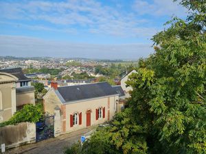 Au pied du Parc de Tessé