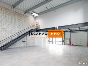 Local d'activité 371 m²