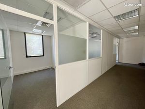 Bureaux 79 m²