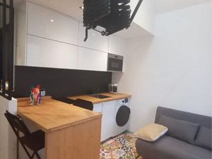 Studio avec mezzanine