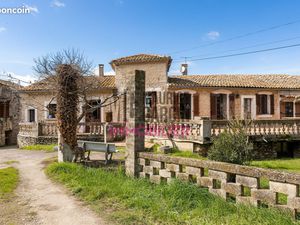 Mas 8 pièces 222 m²