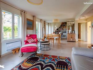 Maison 6 pièces 151 m²