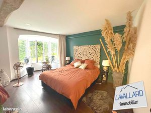 Propriété 5 pièces 145 m²