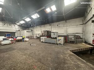 Local bureaux 1 315 m²