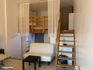 Studio meublé +terrasse+parking (200m de la fac)
