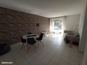 Appartement Meublé T1 dans résidence sécurisée avec balcon et terrasse