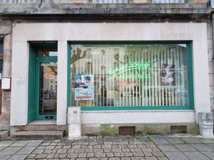 Baccarat local commercial bureaux