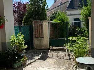 Agréable studette pied à terre proche RER E et toutes commodités