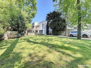 Belle maison contemporaine 4 chambres + grand terrain