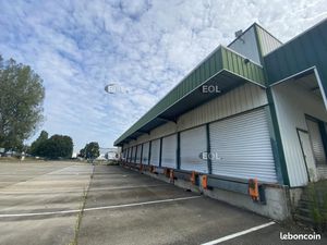 Local industriel 1 595 m²