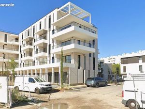 Grand box PMR électrifié avenue Alexandre Dumas 13008