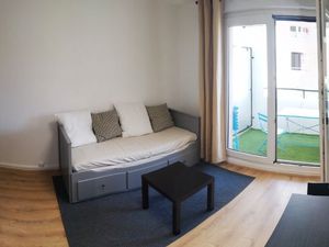 Studio meublé 25m2 balcon/gardien/parking