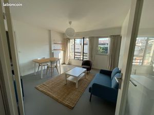 Location appartement meublé 48m2 Suresnes