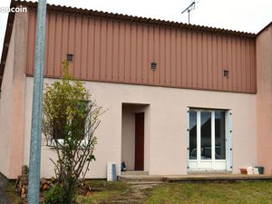 MAISON / APPARTEMENT A LOUHANS 56 m² - 600 /mois