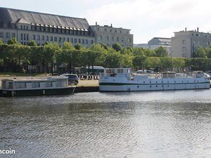 Appartement T4 traversant face au canal St Félix