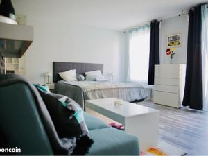 Grand studio lumineux + balcon + parking sous-sol – À 500m d’Enghien-les-Bains