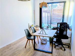 Bureau neuf 14m2 + 54m2 de communs  idéal profession paramédicale/libérale