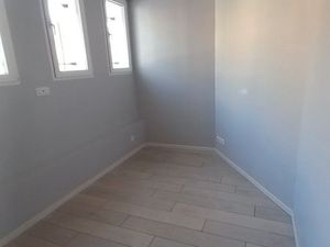 Vend apparemment au rdc