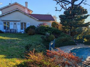 Maison 6 pièces 184 m²