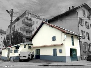 Local Commercial avec Appartement