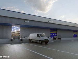 Local logistique 7 592 m²