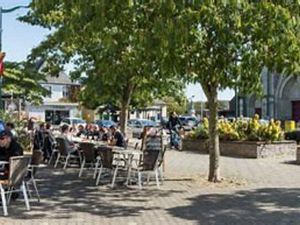 Local commercial 200 m²