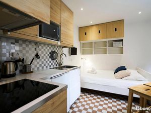 Studio 1 pièce 14 m²