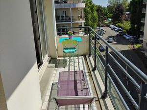 Studio meublé 30 m2+balcon proche IAE