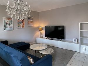 Appartment meublé 2 chambres proche CEVA / Furnished 2 bedroom apartment close to train st