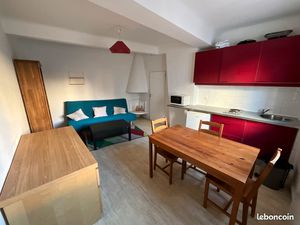 CASTI - T2 Meublé proche mairie