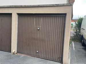 Box 14m2 - accessible camion - très rare dans le secteur