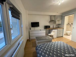 Yutz  studio lumineux  au calme  rénové équipé avec place de parking couverte et privative