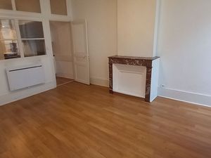 Mâcon Centre  Place aux Herbes  T3 de 66m2