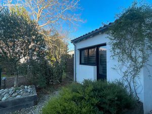 Studio meublé 18 m² calme et coup de cœur – Proche commerces  bus et centre ville