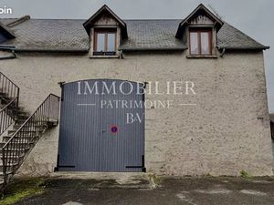 Local 170 m² Villebarou