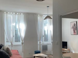 Studio meublé – Centre-ville – Refait à neuf