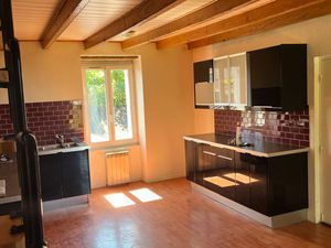 Appartement T3 duplex avec jardin et atelier