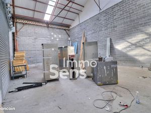 Entrepôt 125 m² Roubaix