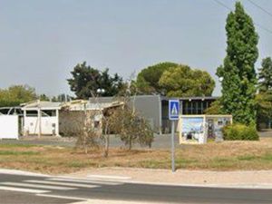 Emplacement kiosque / lockers / camion fast food / lavomatic