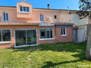 Maison de 200 m2 hab.sur 3000 m2 de terrain plus 90 m2 de dependances