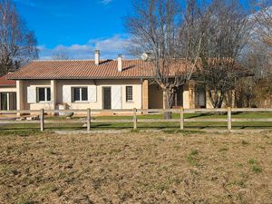 Vend maison et sa propriété