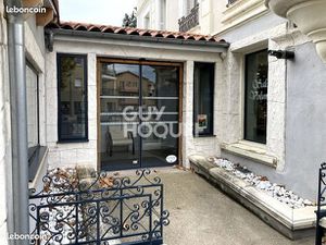 Salon de coiffure et esthétique 140 m2