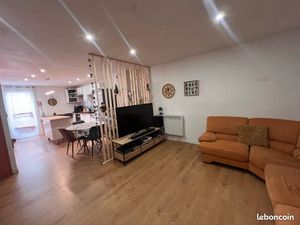 Maison de village avec garage