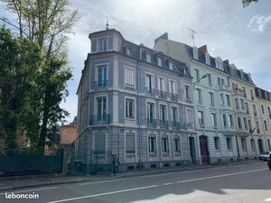 Locaux professionnels 234 m² – Proche gare