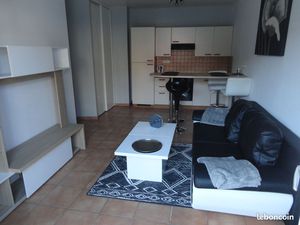 Location appartement entièrement meublé T2 45 m² Juillan
