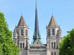 Dijon centre Appartement type 4 rénové
