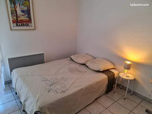 Studio AVIGNON intra-muros quartier Raspail