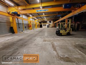 Local industriel 1 483 m²