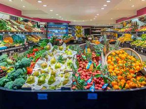 Local commercial à louer sur rue commerçante à orly