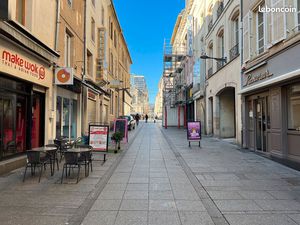 Fonds de commerce restauration rapide 63m²